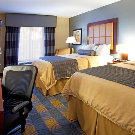 Holiday Inn Hotel & Suites Stockbridge-Atlanta I-75 By Ihg Exterior photo